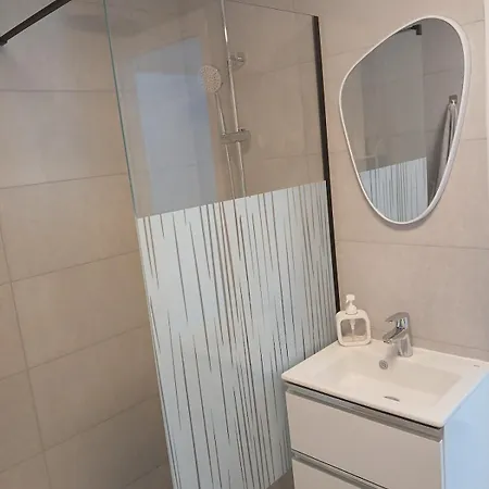 Enjoy Glorious Seaviews From Vista Mar Apartment *