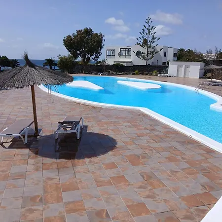 Enjoy Glorious Seaviews From Vista Mar Apartmán